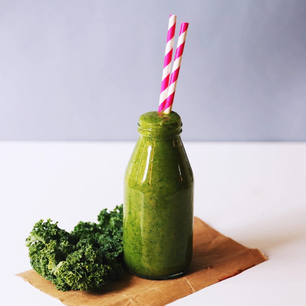 Healthy green juice with broccoli